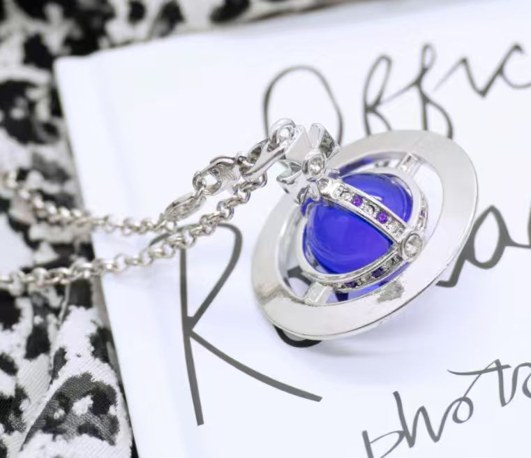 Y2K Style Queen Mother West Mini Little Saturn Pearl LovePin - 3D Planet Necklace & Bracelet, Premium Titanium Alloy,Ideal for Daily Wear & Parties, Daily Wear JewelryIY2KFashion AccessoryIDurable Alloy