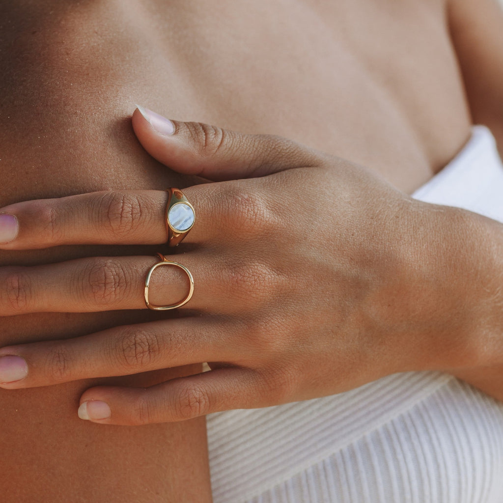 Example "Bahïa" Oval Ring
