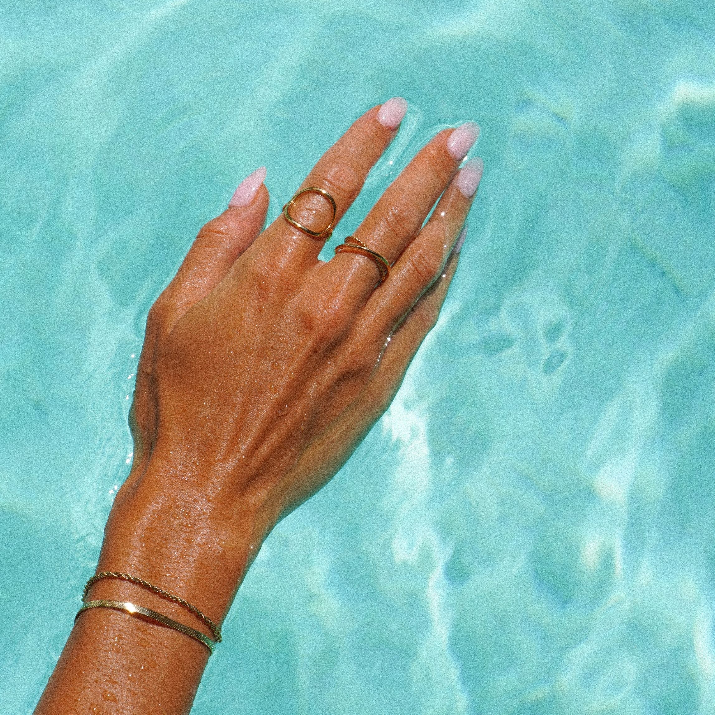 Example "Bahïa" Oval Ring