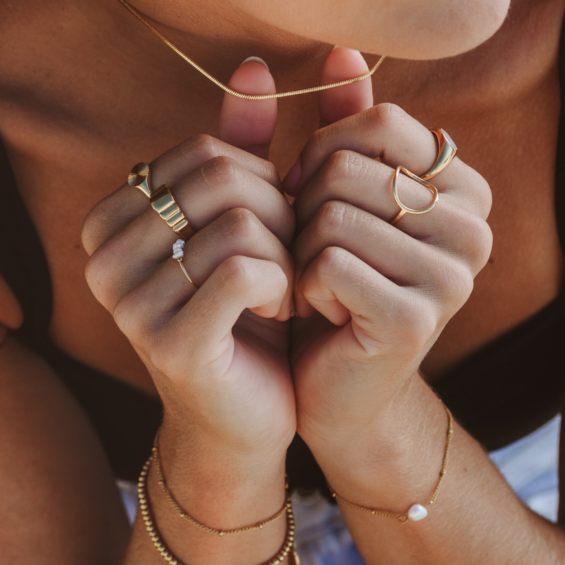 Example "Bahïa" Oval Ring